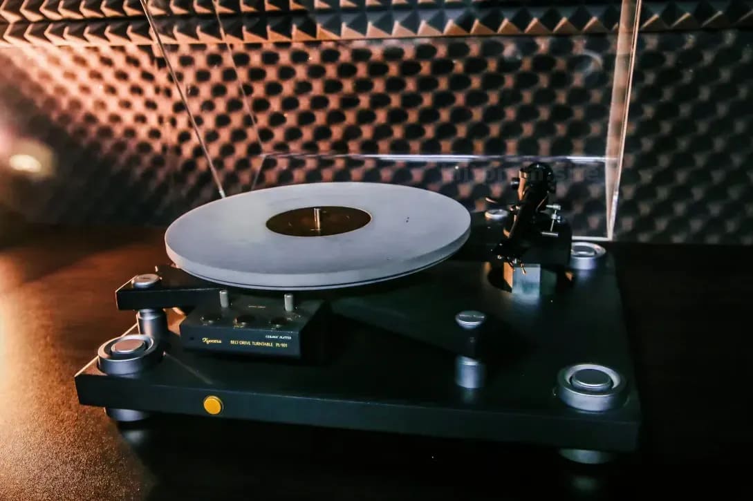 Cómo mejorar la claridad de tus grabaciones con una limpieza de audio profesional